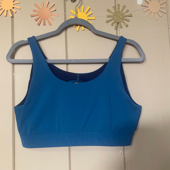 Outdoor Voices Other - Outdoor voices sports bra blue keyhole back hook and eye closure size large